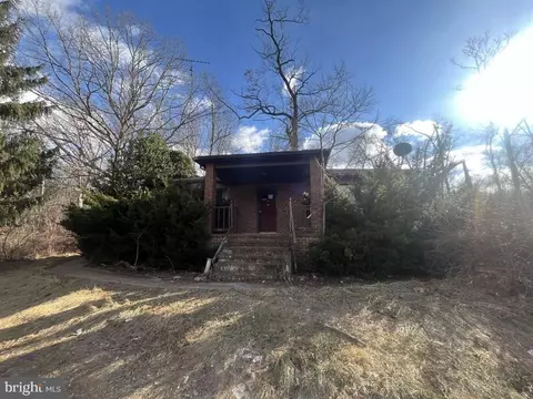 35 Houck Rd, Westminster, MD 21157