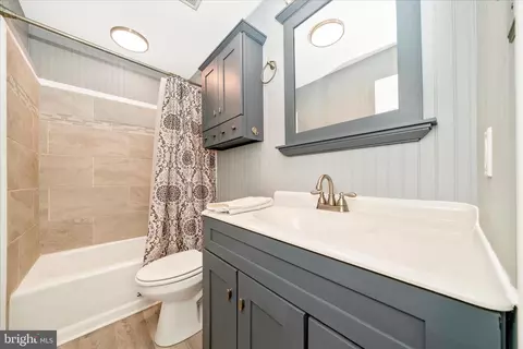Bath - 806 Clearview Ave, Hampstead, MD 21074 photo 1 of 1