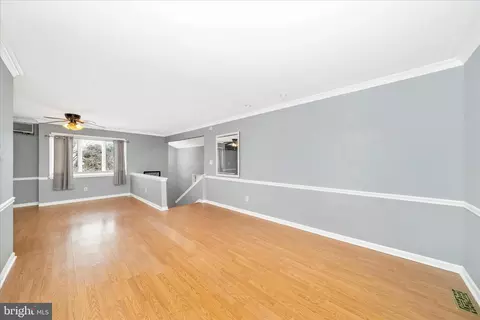 Living - 806 Clearview Ave, Hampstead, MD 21074 photo 2 of 7