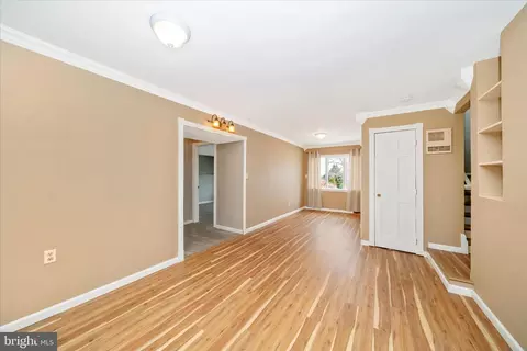 Entry Way - 806 Clearview Ave, Hampstead, MD 21074 photo 4 of 5