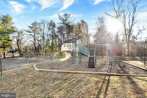 Exterior - 237 Alymer Ct, Westminster, MD 21157 photo 5 of 6