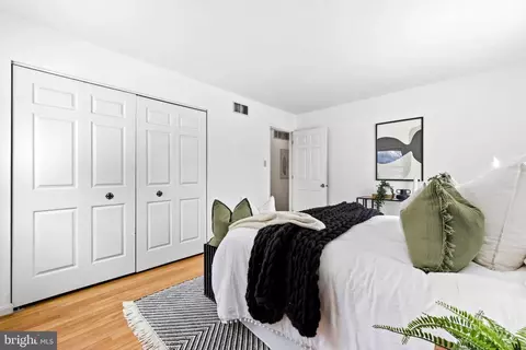 Bedroom - 4579 Dave Rill Rd, Hampstead, MD 21074 photo 5 of 5