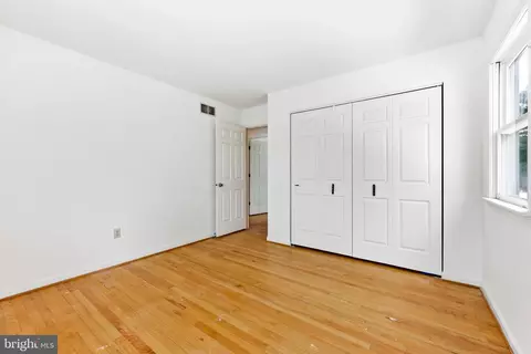 Bedroom - 4579 Dave Rill Rd, Hampstead, MD 21074 photo 4 of 5