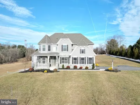 2417 Carzil Dr, Finksburg, MD 21048