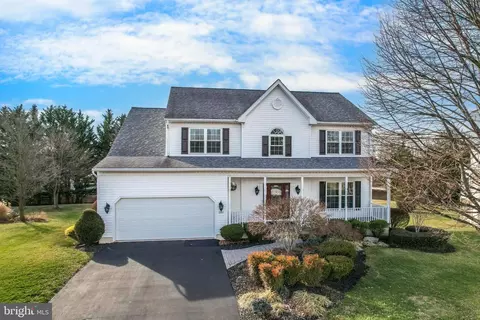 380 Hawthorne Ct, Westminster, MD 21158
