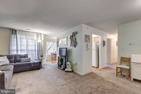 Entry Way - 3850 Normandy Dr #3A, Hampstead, MD 21074 photo 2 of 4