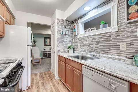Kitchen - 3850 Normandy Dr #3A, Hampstead, MD 21074 photo 3 of 4