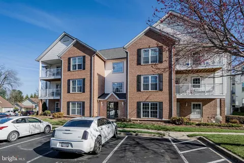 2001 Rudy Serra Dr #1B, Sykesville, MD 21784