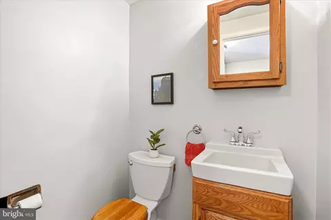 Bath - 76 Hook Rd, Westminster, MD 21157 photo 1 of 2