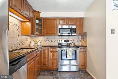 Kitchen - 76 Hook Rd, Westminster, MD 21157 photo 2 of 4