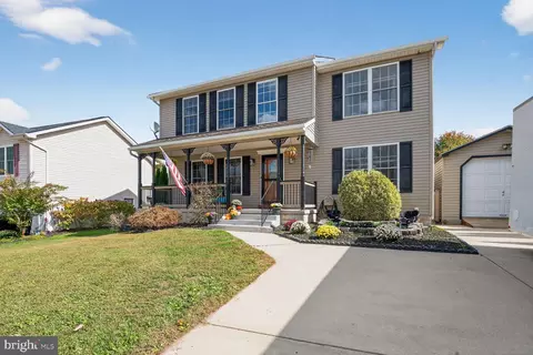 71 Fairground Ave, Taneytown, MD 21787