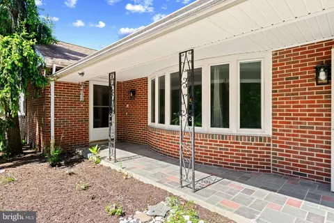 5422 Woodbine Rd, Woodbine, MD 21797