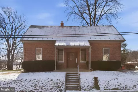 1810 Stone Chapel Rd, Westminster, MD 21157
