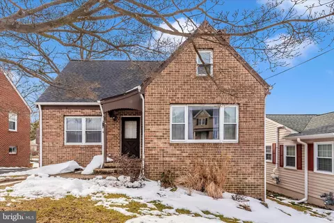 34 E George St, Westminster, MD 21157