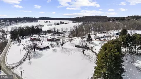 View/Area - 1850 Albert Rill Rd, Hampstead, MD 21074 photo 4 of 12