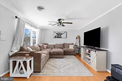 Living - 1850 Albert Rill Rd, Hampstead, MD 21074 photo 2 of 2