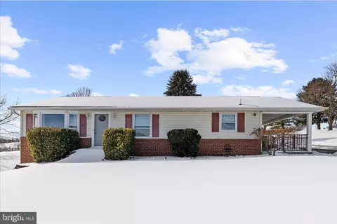 Exterior - 1850 Albert Rill Rd, Hampstead, MD 21074 photo 1 of 6