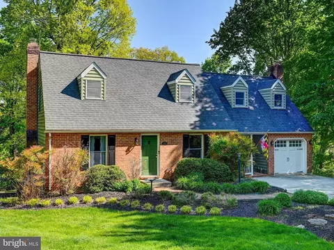 1302 Naugahyde Rd, Westminster, MD 21157