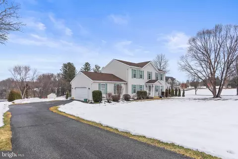 3776 London Bridge Rd, Sykesville, MD 21784