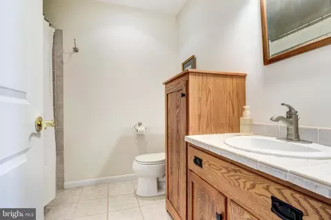 Bath - 4316 Utz Rd, Hampstead, MD 21074 photo 4 of 5