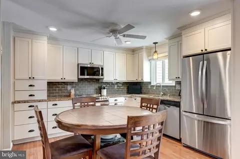 Kitchen - 4316 Utz Rd, Hampstead, MD 21074 photo 3 of 3