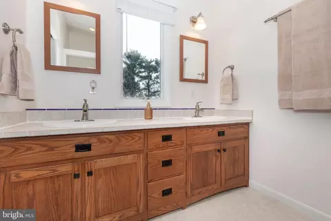 Bath - 4316 Utz Rd, Hampstead, MD 21074 photo 1 of 5