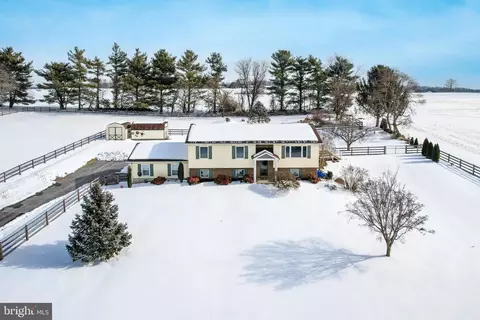 Exterior - 4316 Utz Rd, Hampstead, MD 21074 photo 5 of 17