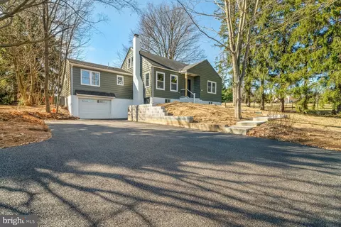 3170 Sykesville Rd, Westminster, MD 21157