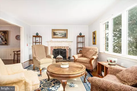 Living - 4 Arnold Dr, Westminster, MD 21157 photo 3 of 7
