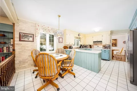 Kitchen - 4 Arnold Dr, Westminster, MD 21157 photo 7 of 7
