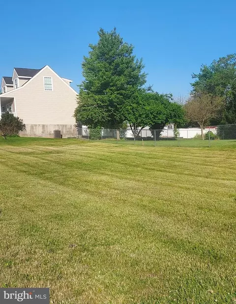 125 Commerce St, Taneytown, MD 21787