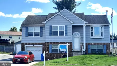 33 Musket Ct, Taneytown, MD 21787