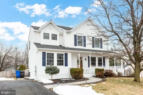 94 Kenan St, Taneytown, MD 21787