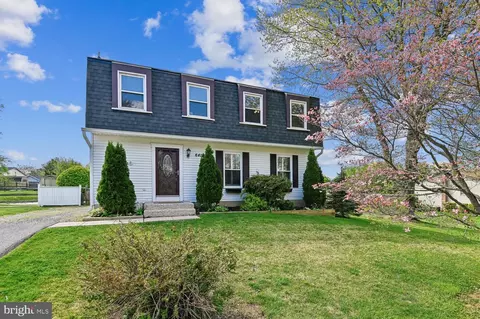 6410 Taper Ct, Eldersburg, MD 21784