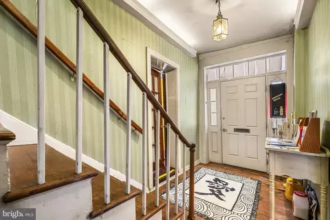 Entry Way - 1421 N Main St, Hampstead, MD 21074 photo 1 of 6