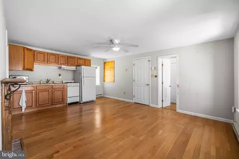 Living - 1421 N Main St, Hampstead, MD 21074 photo 5 of 7