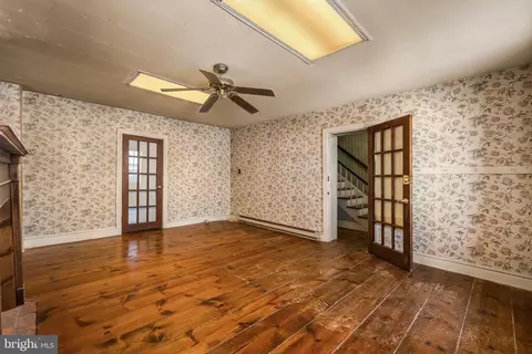 Living - 1421 N Main St, Hampstead, MD 21074 photo 1 of 7