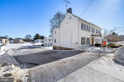 Exterior - 1421 N Main St, Hampstead, MD 21074 photo 4 of 6