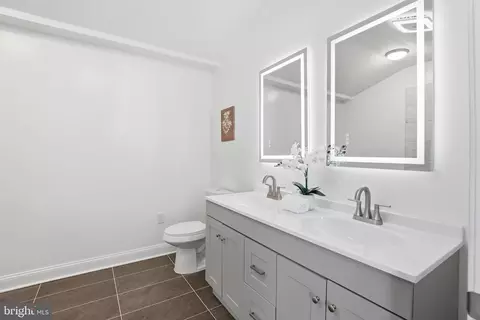 Bath - 150 Hook Rd, Westminster, MD 21157 photo 4 of 6