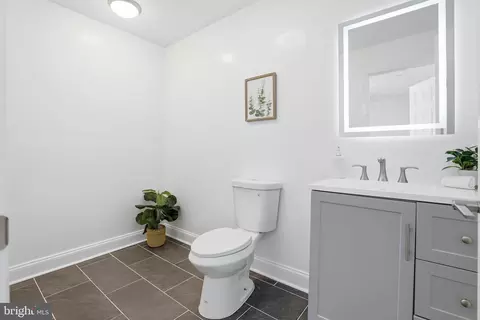 Bath - 150 Hook Rd, Westminster, MD 21157 photo 1 of 6