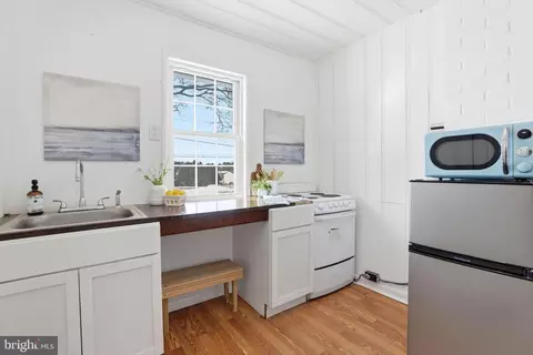Kitchen - 150 Hook Rd, Westminster, MD 21157 photo 4 of 4