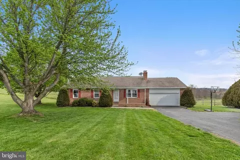 516 Stone Rd, Westminster, MD 21158