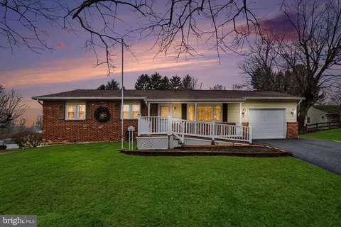 2044 Green Mill Rd, Finksburg, MD 21048
