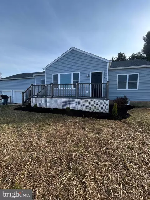 3204 Sykesville Rd, Westminster, MD 21157