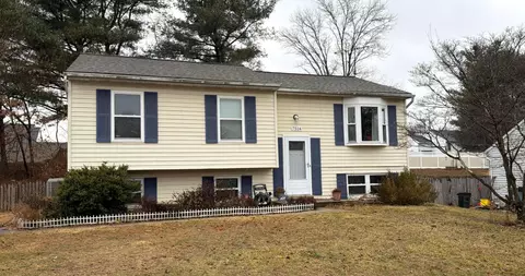 7514 Braemar Ct, Sykesville, MD 21784