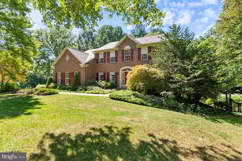 610 Okemo Dr, Eldersburg, MD 21784