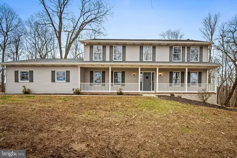 461 Blizzard Ln, Westminster, MD 21157