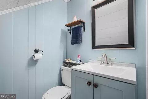Bath - 463 E Green St, Westminster, MD 21157 photo 3 of 3