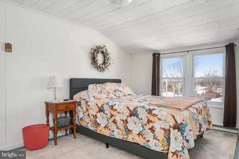 Bedroom - 463 E Green St, Westminster, MD 21157 photo 4 of 8