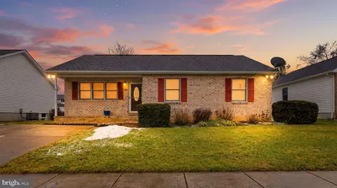 42 James St, Westminster, MD 21157